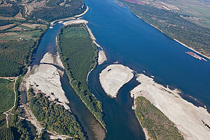 The drought has exposed a multitude of sand bars, making many islands accessible on foot. 