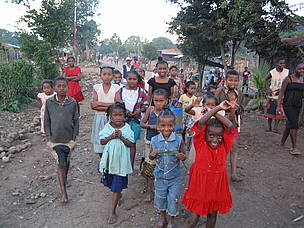 Curious children upon my arrival in Ambodihasina, August 2006 
© WWF / Claire Balbo