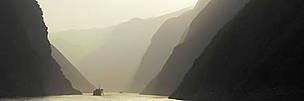 Coursing over a distance of 6,380 kilometers, the mighty Yangtze is the longest river in China and the third longest in the world after the Amazon in South America and the Nile in Africa.